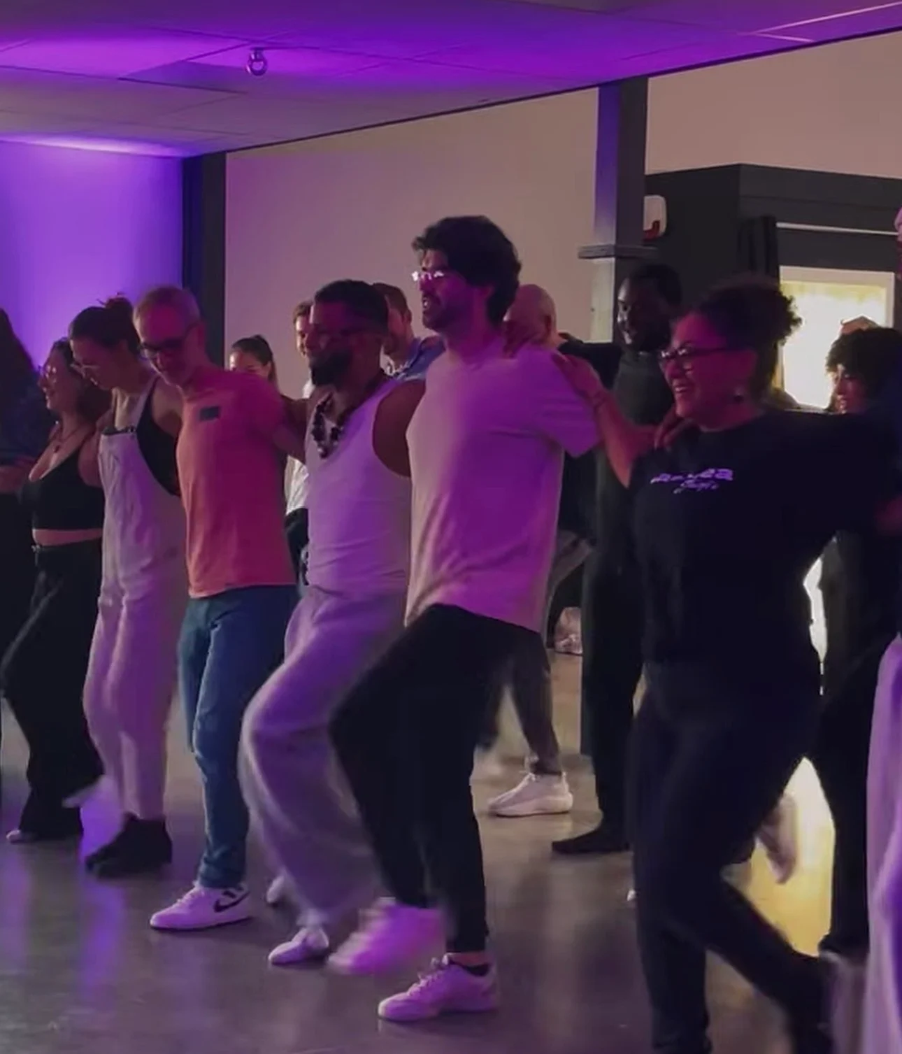 Soirée dansante au studio Latinea à Troyes — salsa et bachata